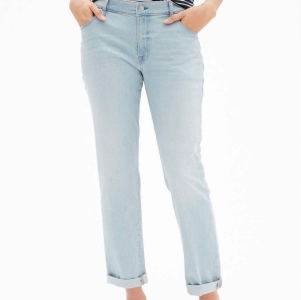GAP Girlfriend Jeans Light Wash - Women's Size 24